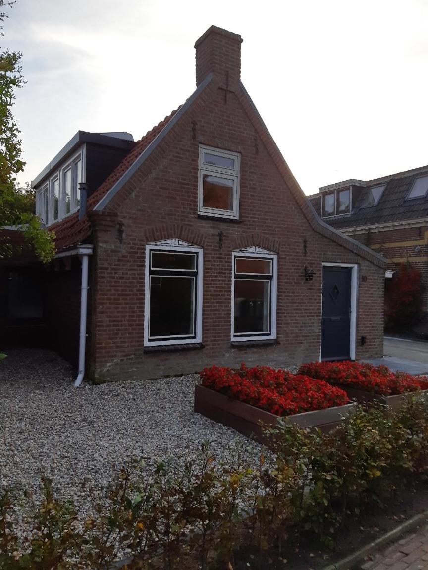 Waddenfestijn Villa Paesens Exterior photo